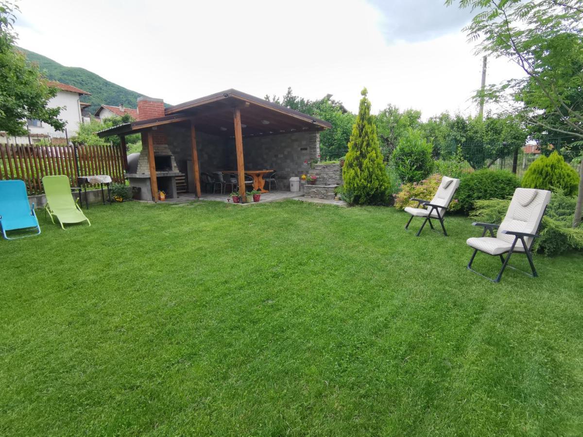Guest House Vessyta Sapareva Banya Exterior foto