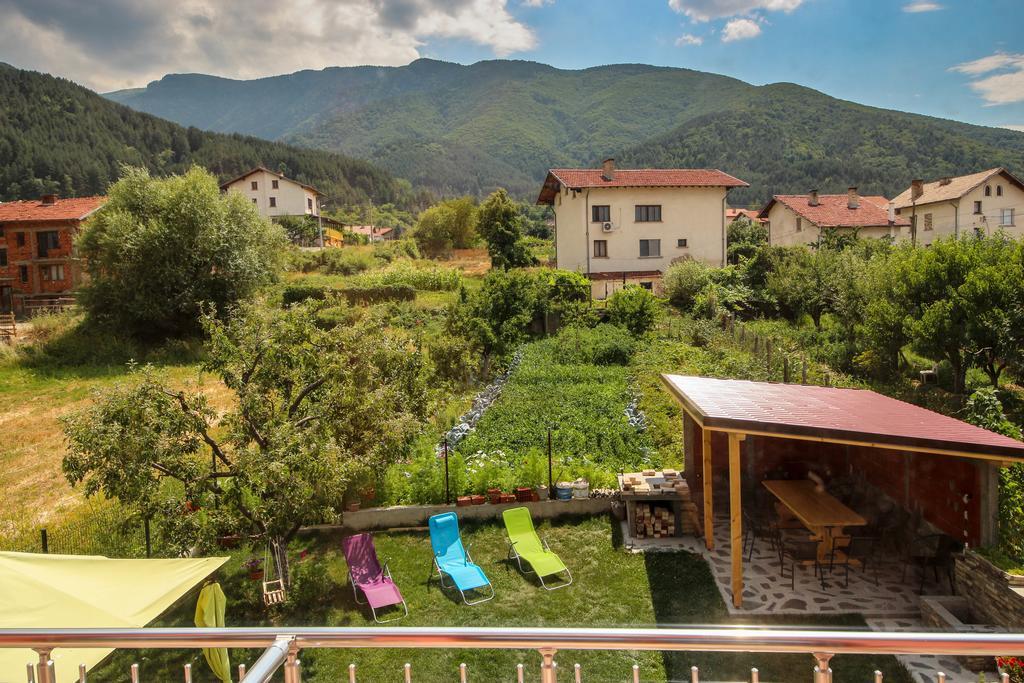 Guest House Vessyta Sapareva Banya Quarto foto
