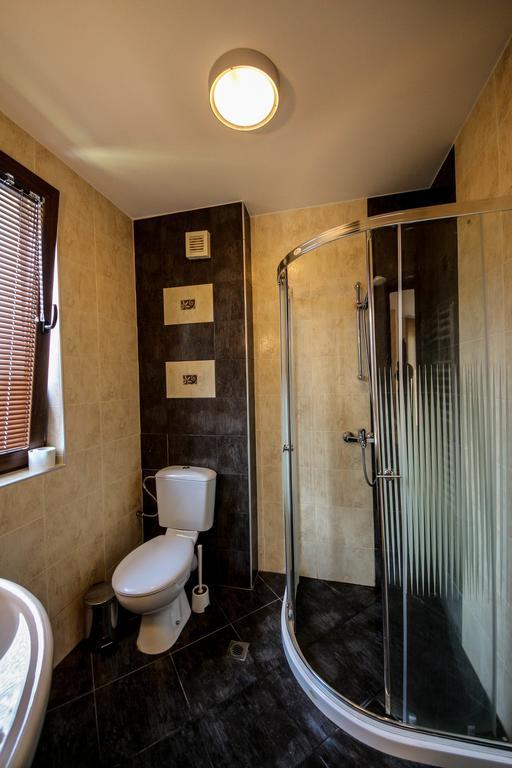 Guest House Vessyta Sapareva Banya Quarto foto