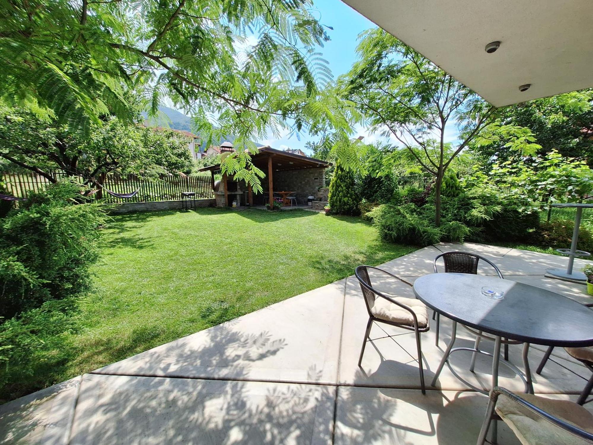 Guest House Vessyta Sapareva Banya Exterior foto